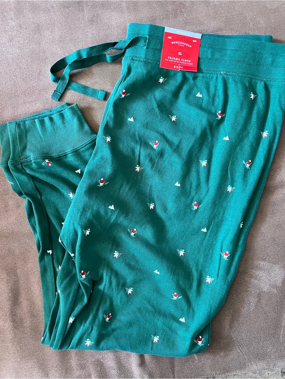NWT Christmas Pajama Pants Joggers Skiing Polar Bears